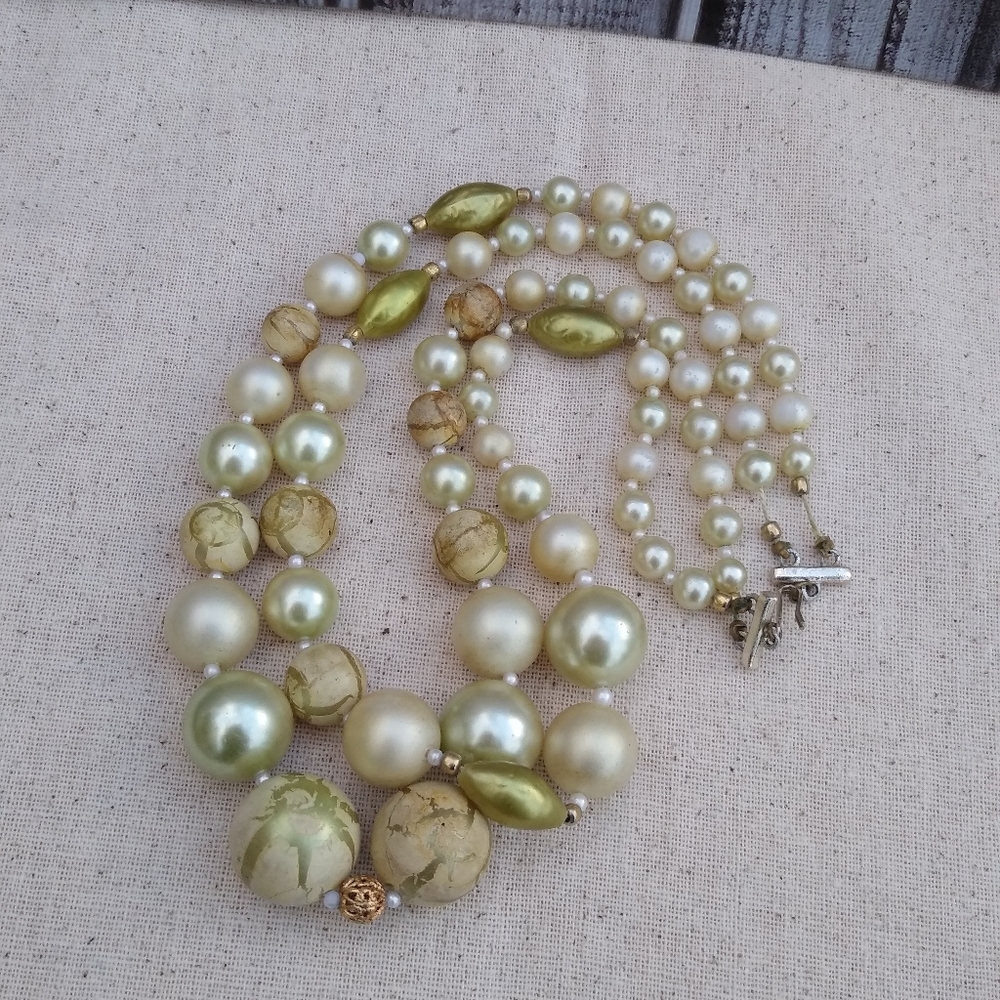 Vintage Crackle Glass faux Pearl 2 Strand Necklace - Picture 12 of 12